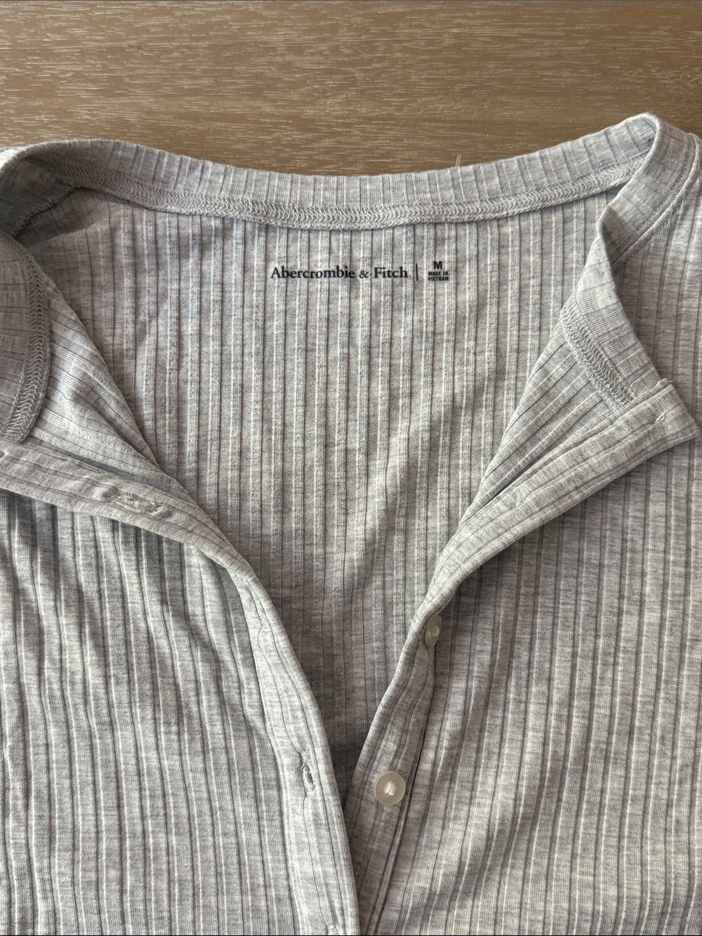 A&F Ribbed Button Front Top | M - Picture 3 of 8